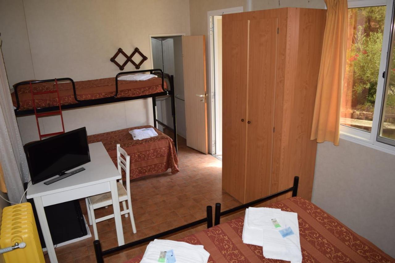 Hotel Garden Nuraminis Εξωτερικό φωτογραφία